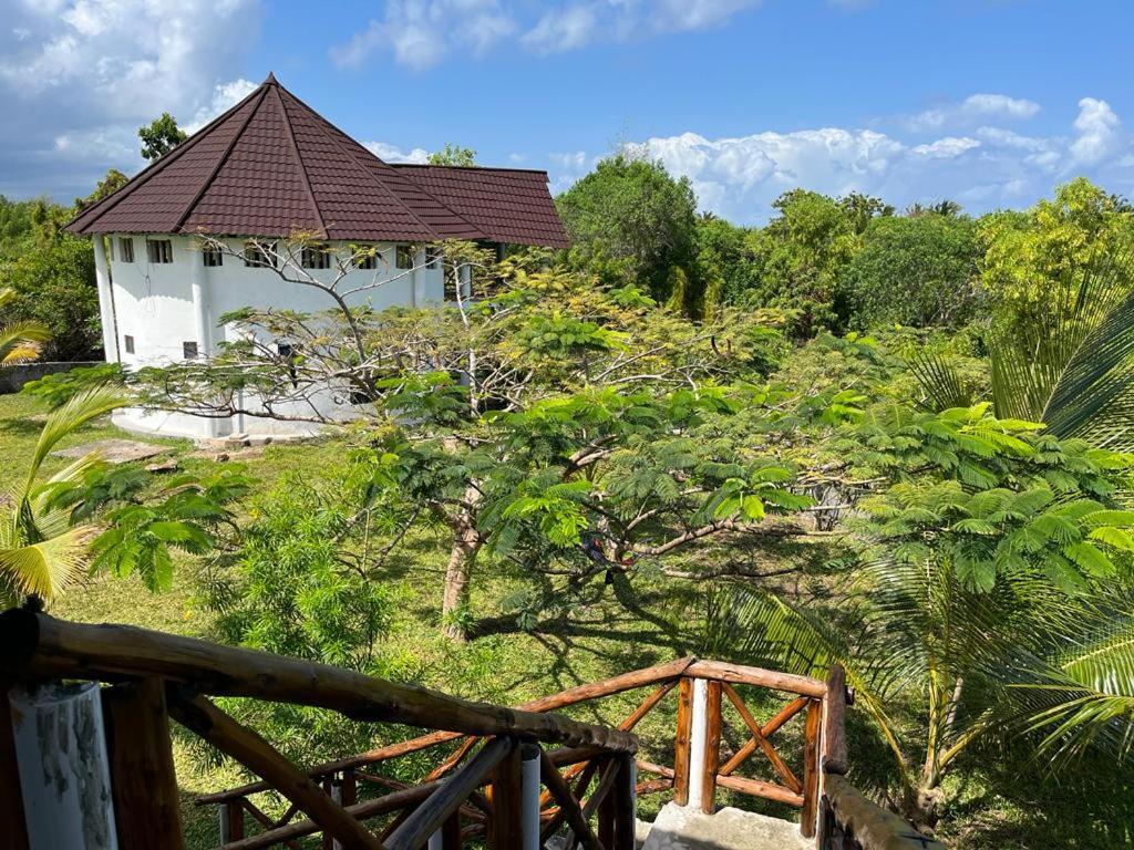Msafiri House Bed & Breakfast *